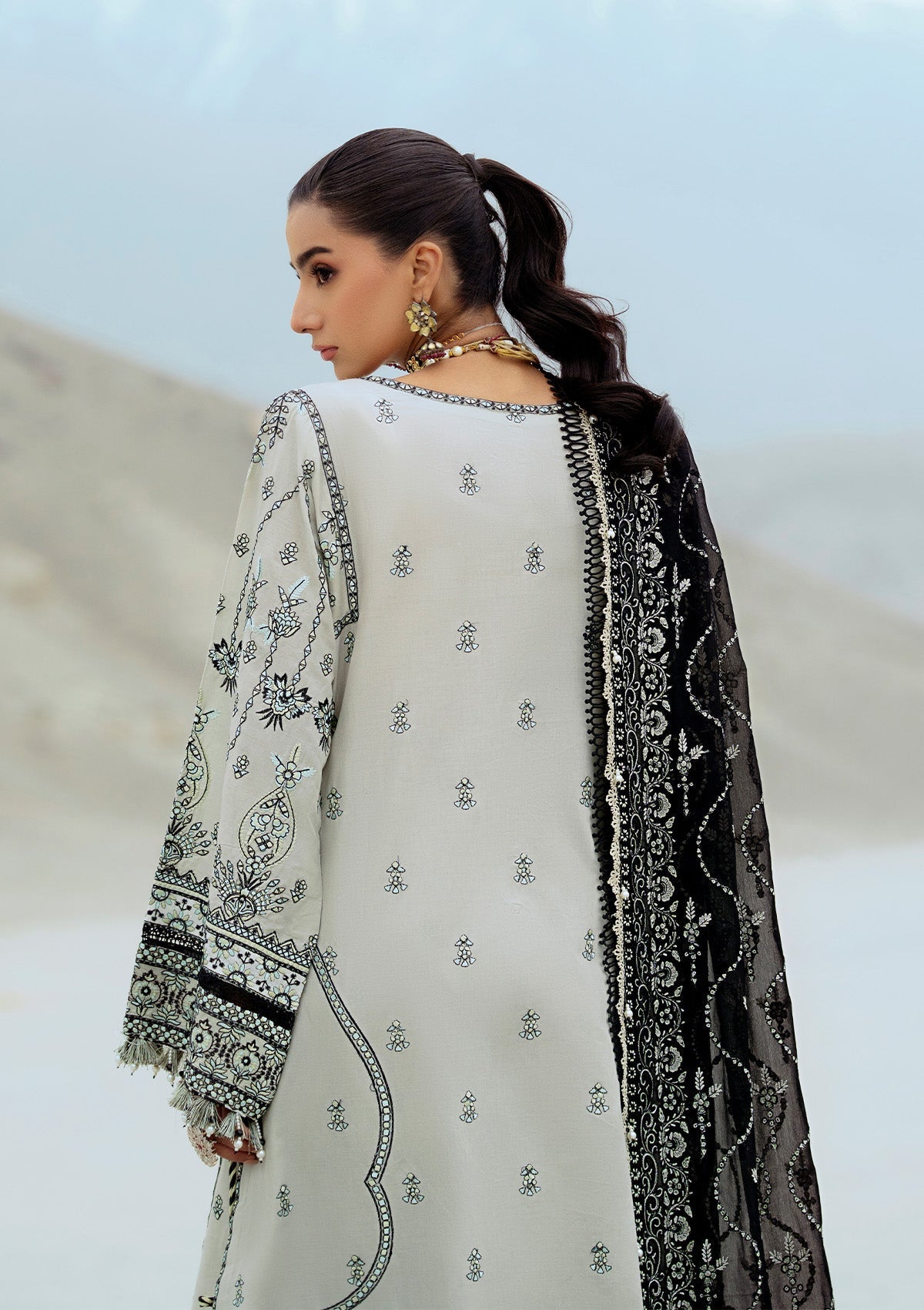 Rangrasiya | Lifestyle Summer Edit 25 | LOOK 08 - House Of Hania