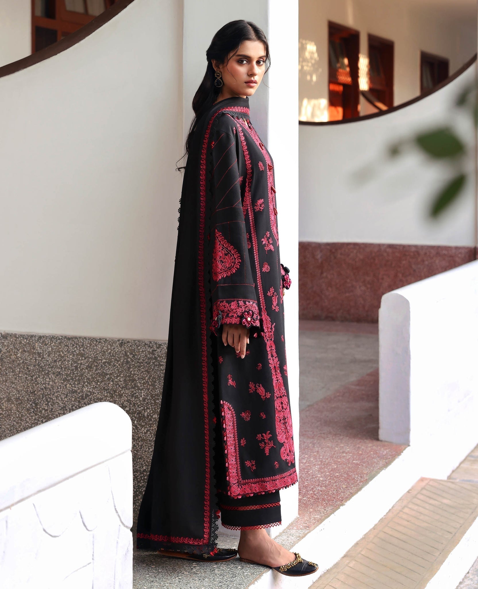 Republic Womenswear | Amaris Luxury Shawl 25 | Almira - House Of Hania