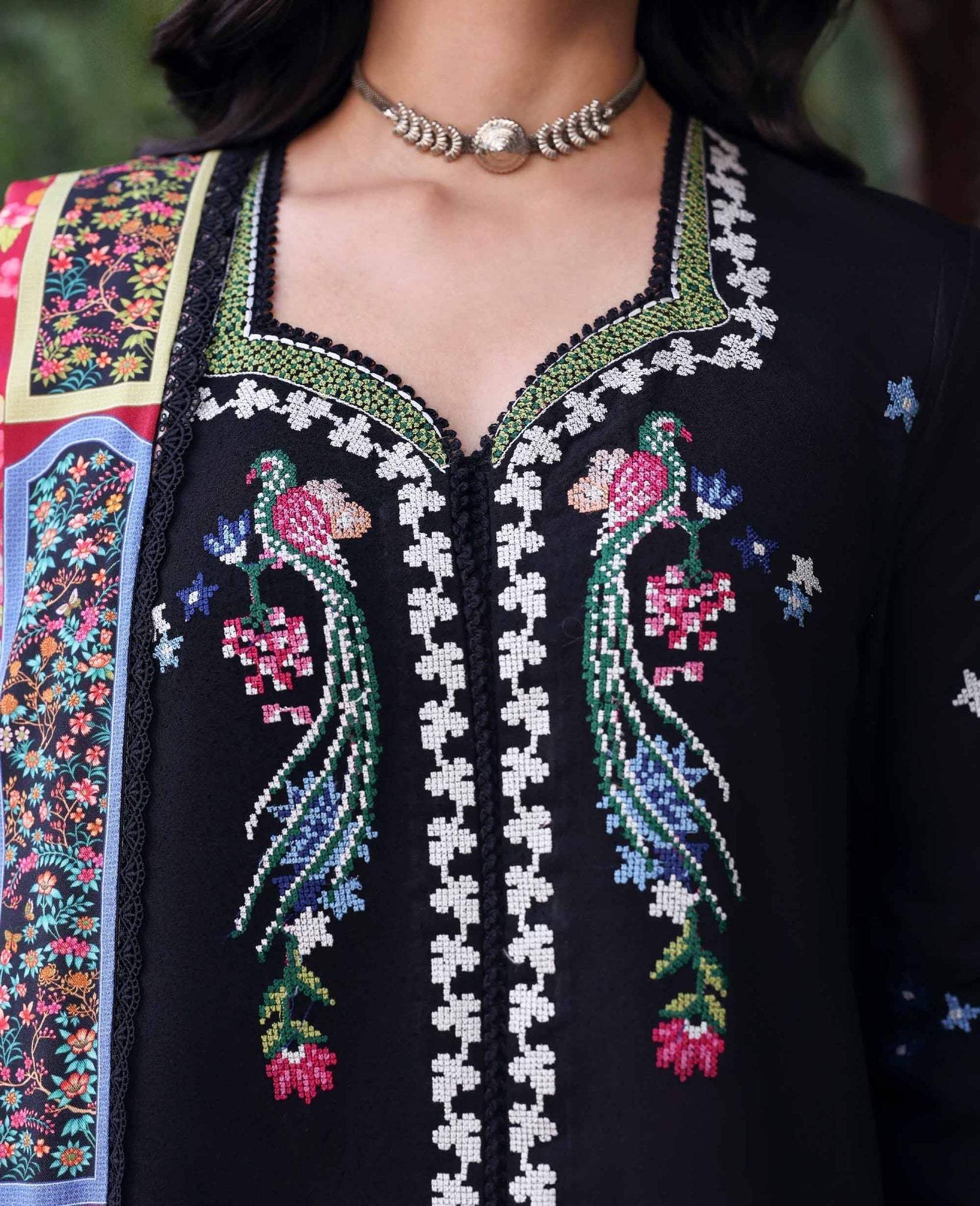 Republic Womenswear | Amaris Luxury Shawl 25 | Aveline - House Of Hania