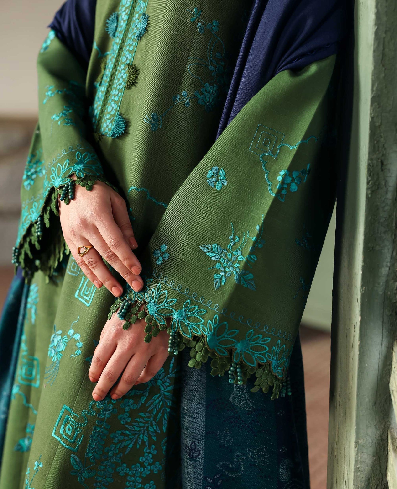 Republic Womenswear | Amaris Luxury Shawl 25 | Elysia - House Of Hania