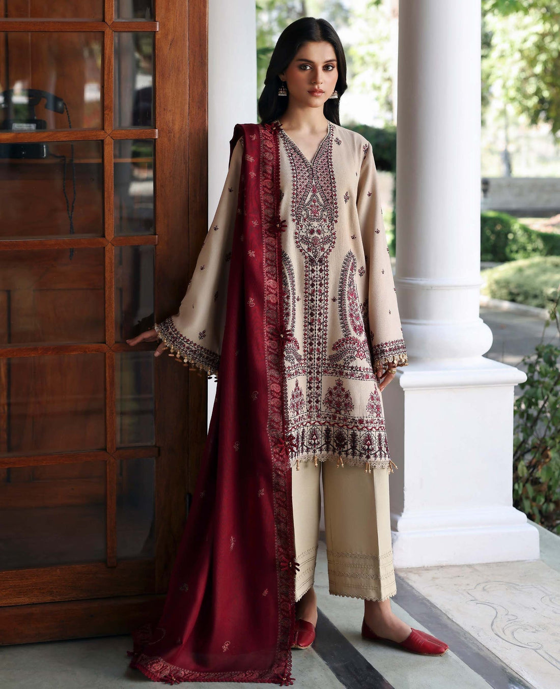 Republic Womenswear | Amaris Luxury Shawl 25 | Liora - House Of Hania