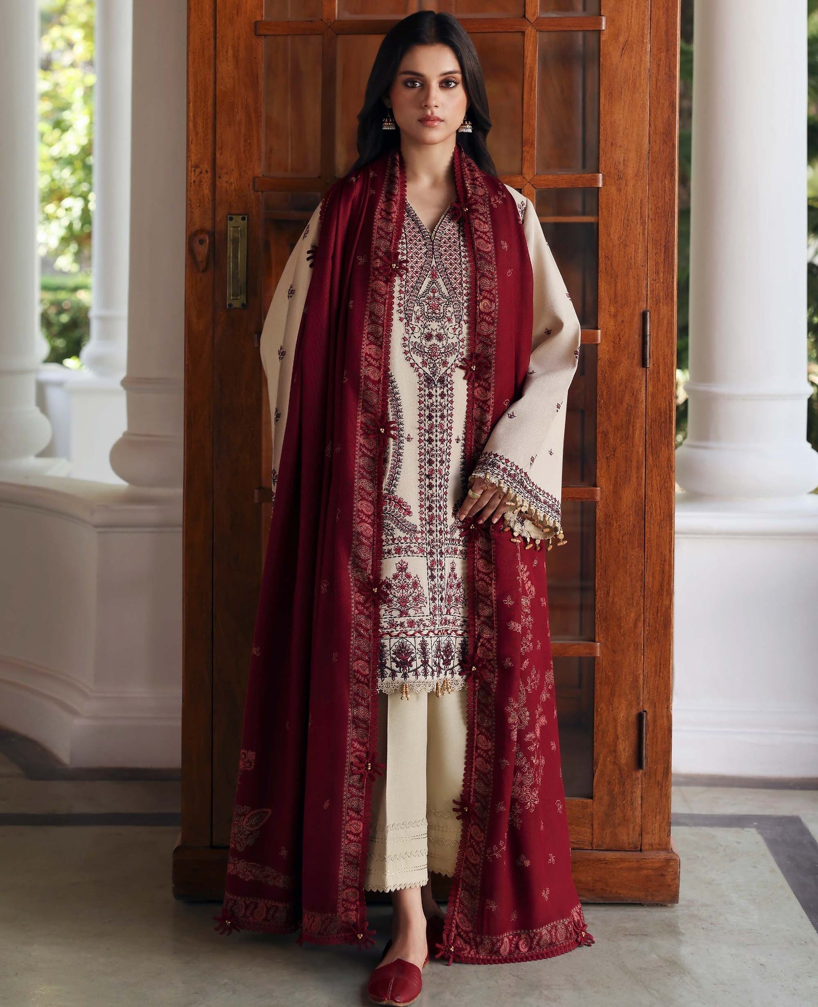 Republic Womenswear | Amaris Luxury Shawl 25 | Liora - House Of Hania