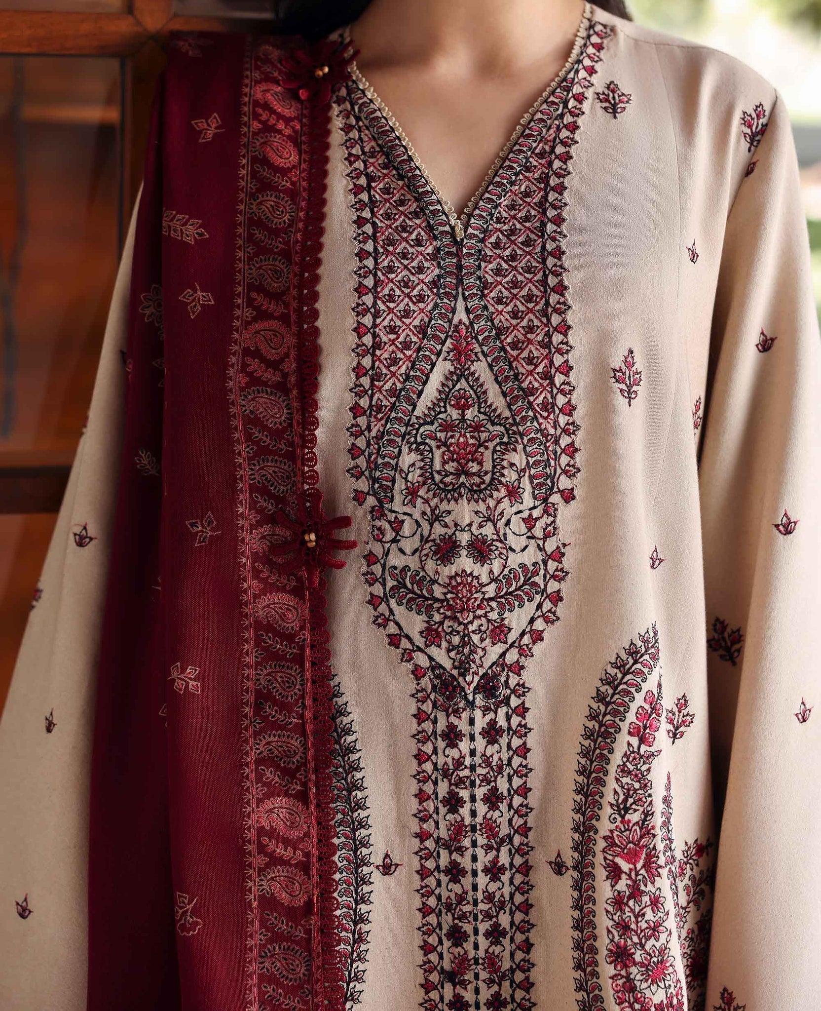 Republic Womenswear | Amaris Luxury Shawl 25 | Liora - House Of Hania