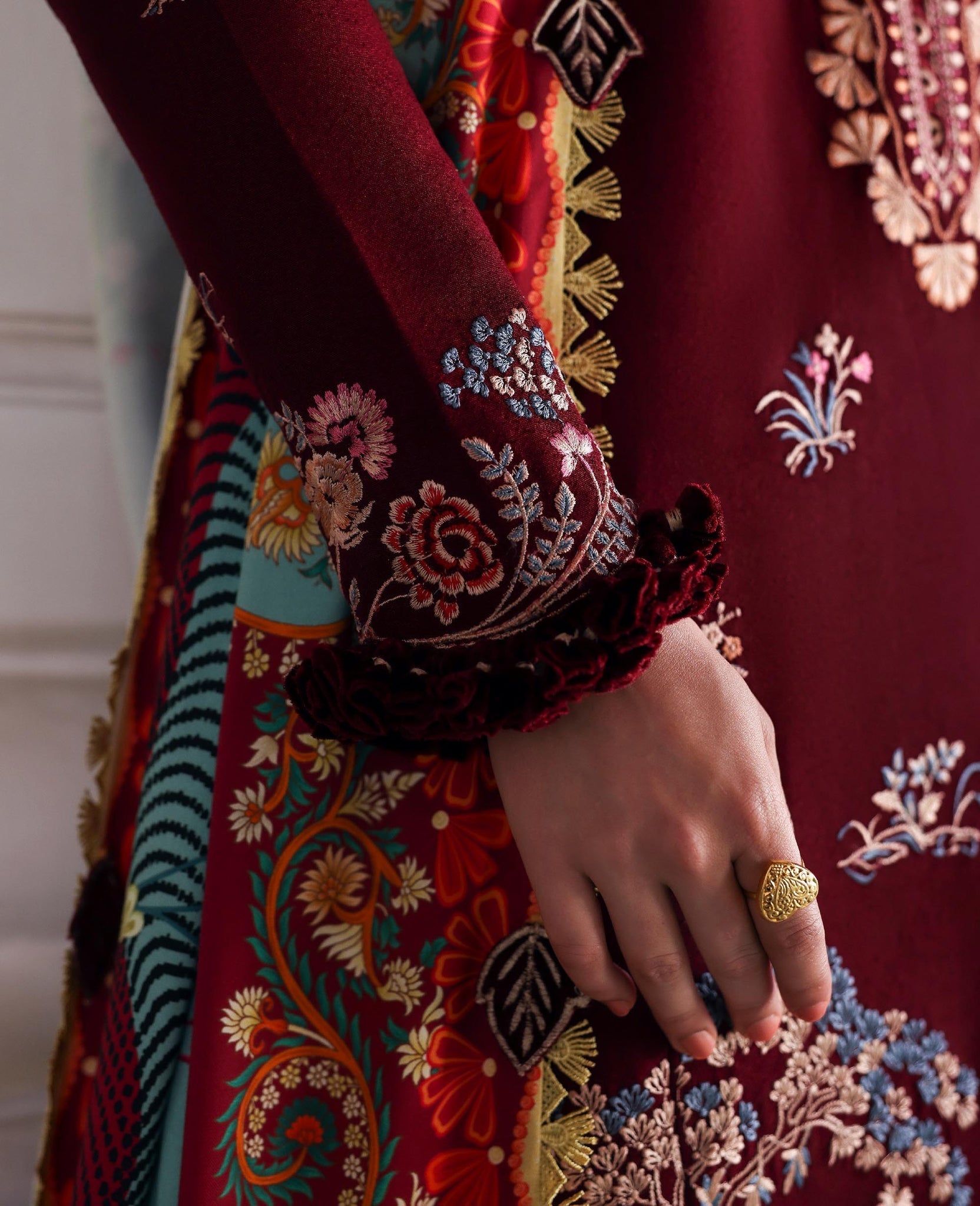 Republic Womenswear | Amaris Luxury Shawl 25 | Sienna - House Of Hania
