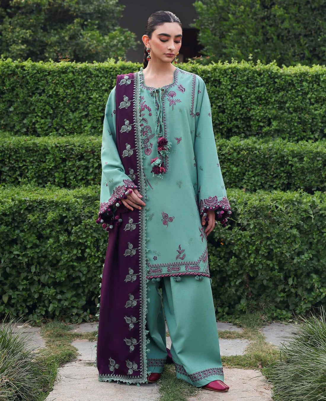 Republic Womenswear | Amaris Luxury Shawl 25 | Virella - House Of Hania
