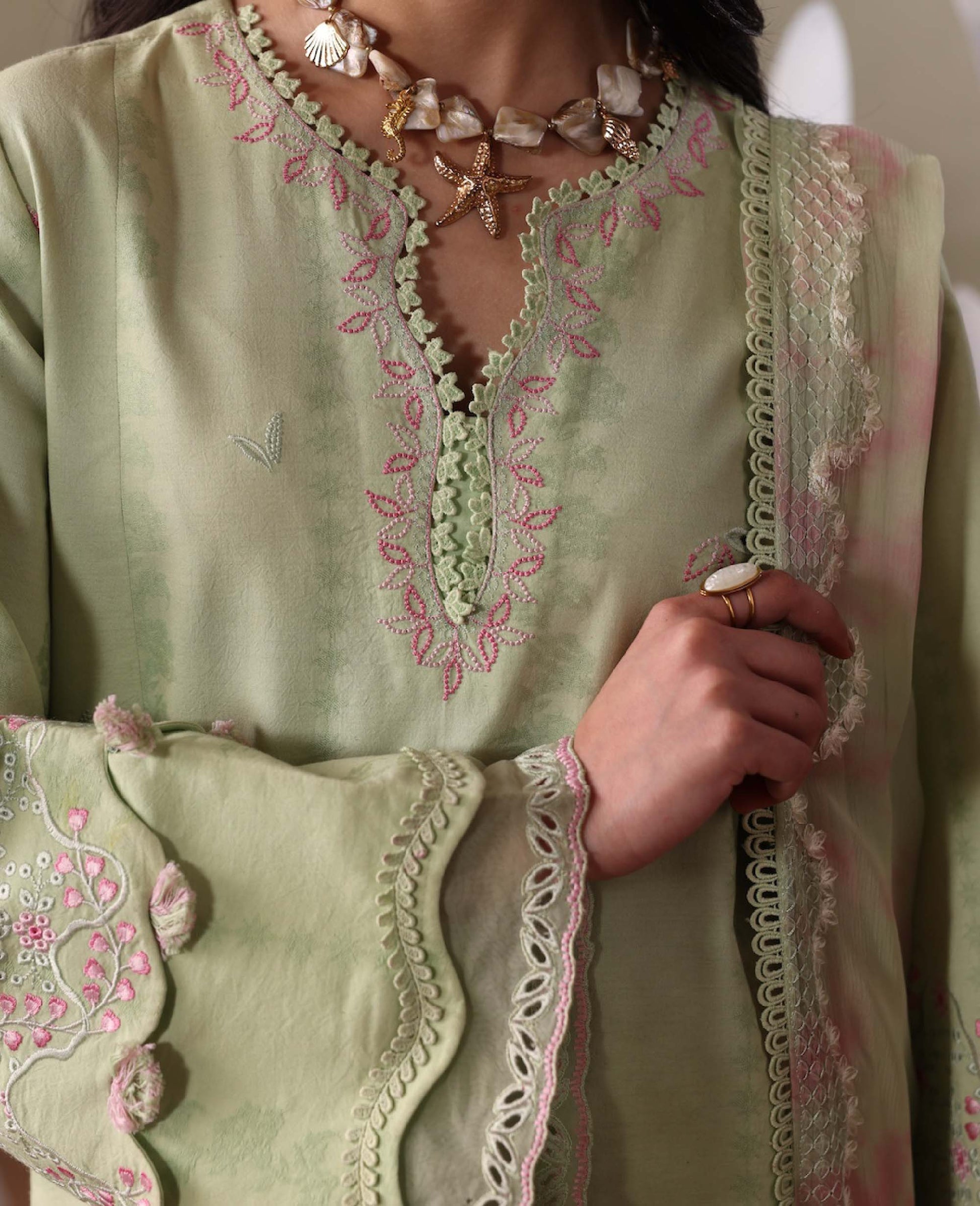 Republic Womenswear | Basic Vol 1'26 | Lilia - House Of Hania