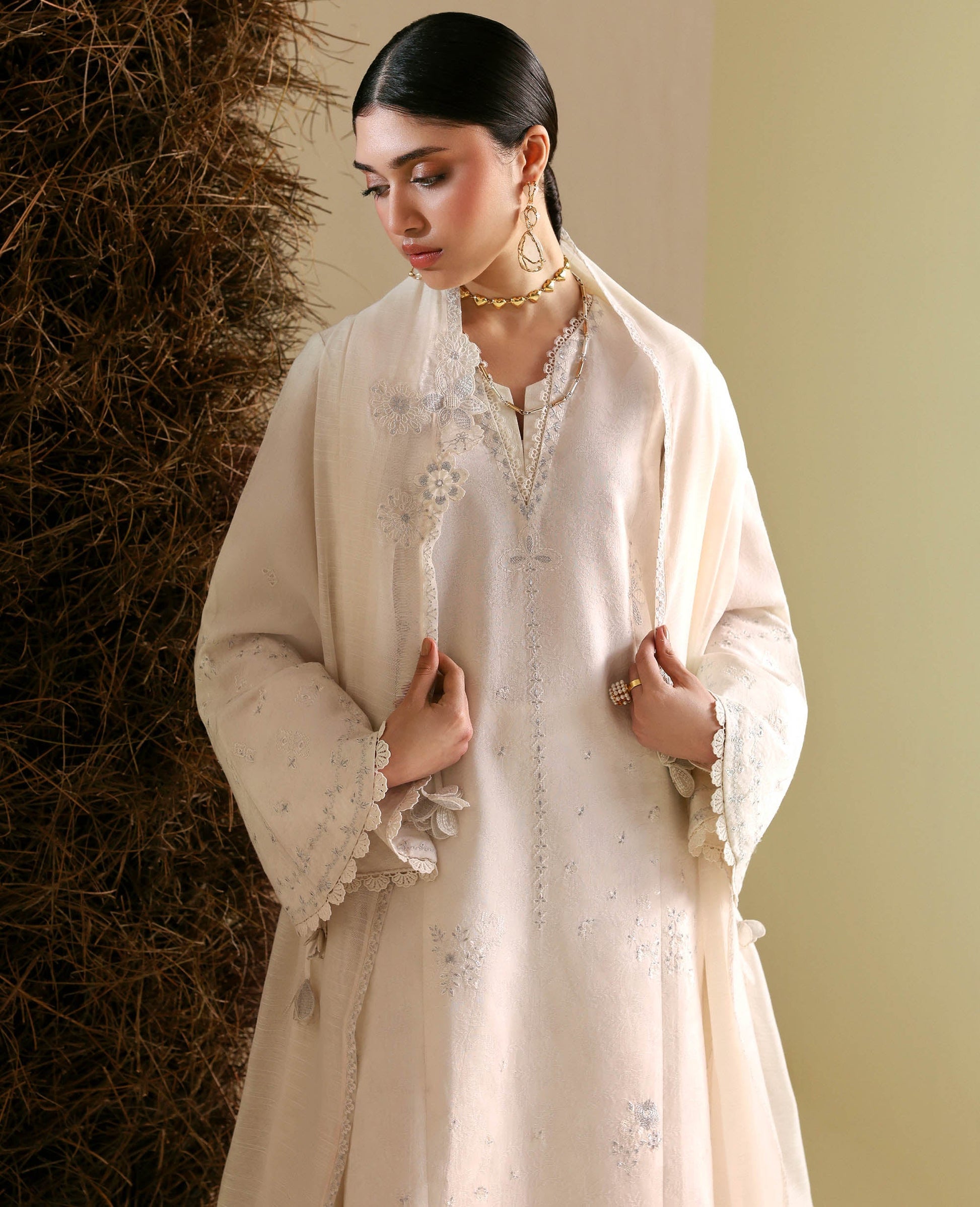 Republic Womenswear | Basic Vol 1'26 | Lumina - House Of Hania