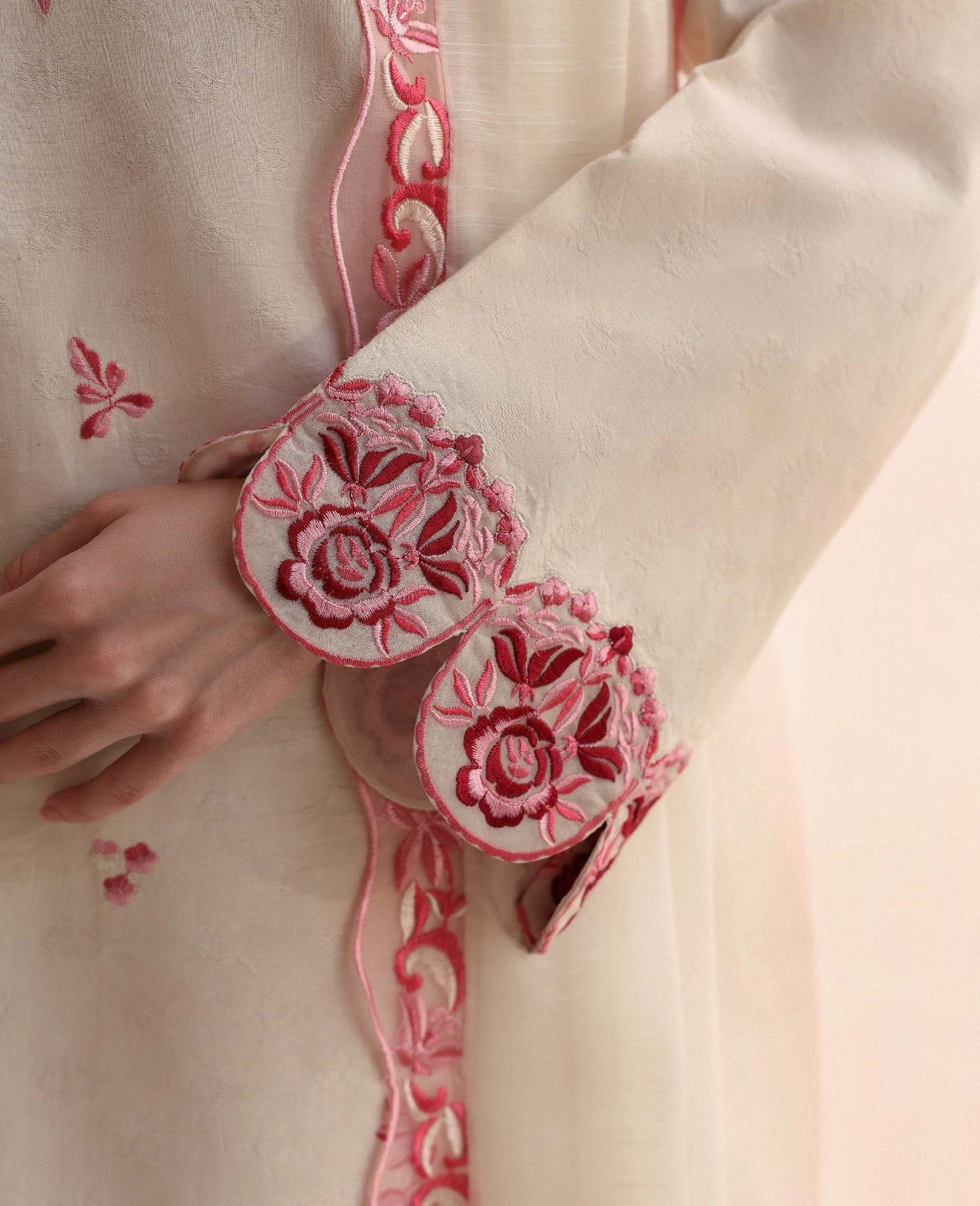 Republic Womenswear | Basics Pre Fall 25 | Camélia - House Of Hania