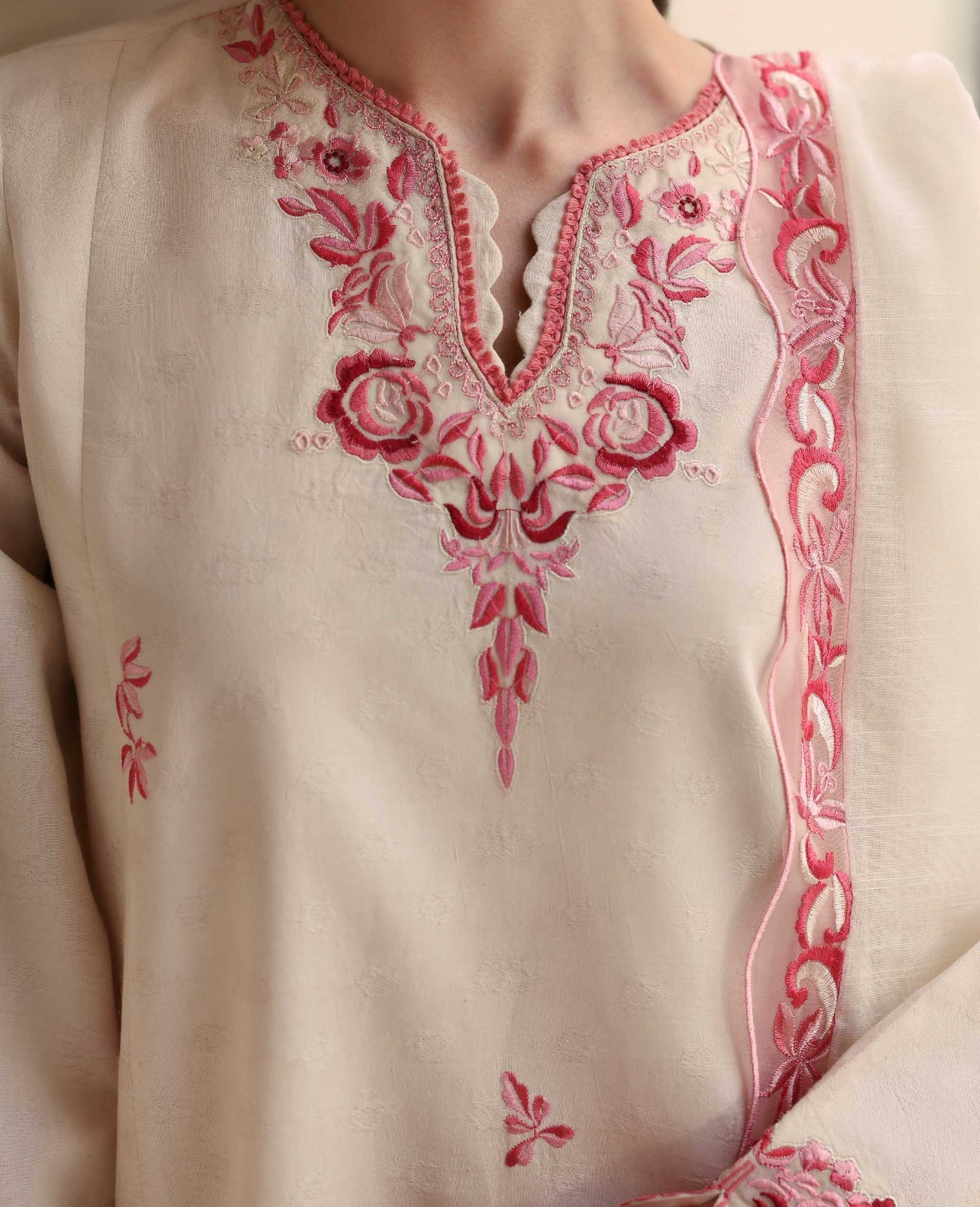 Republic Womenswear | Basics Pre Fall 25 | Camélia - House Of Hania