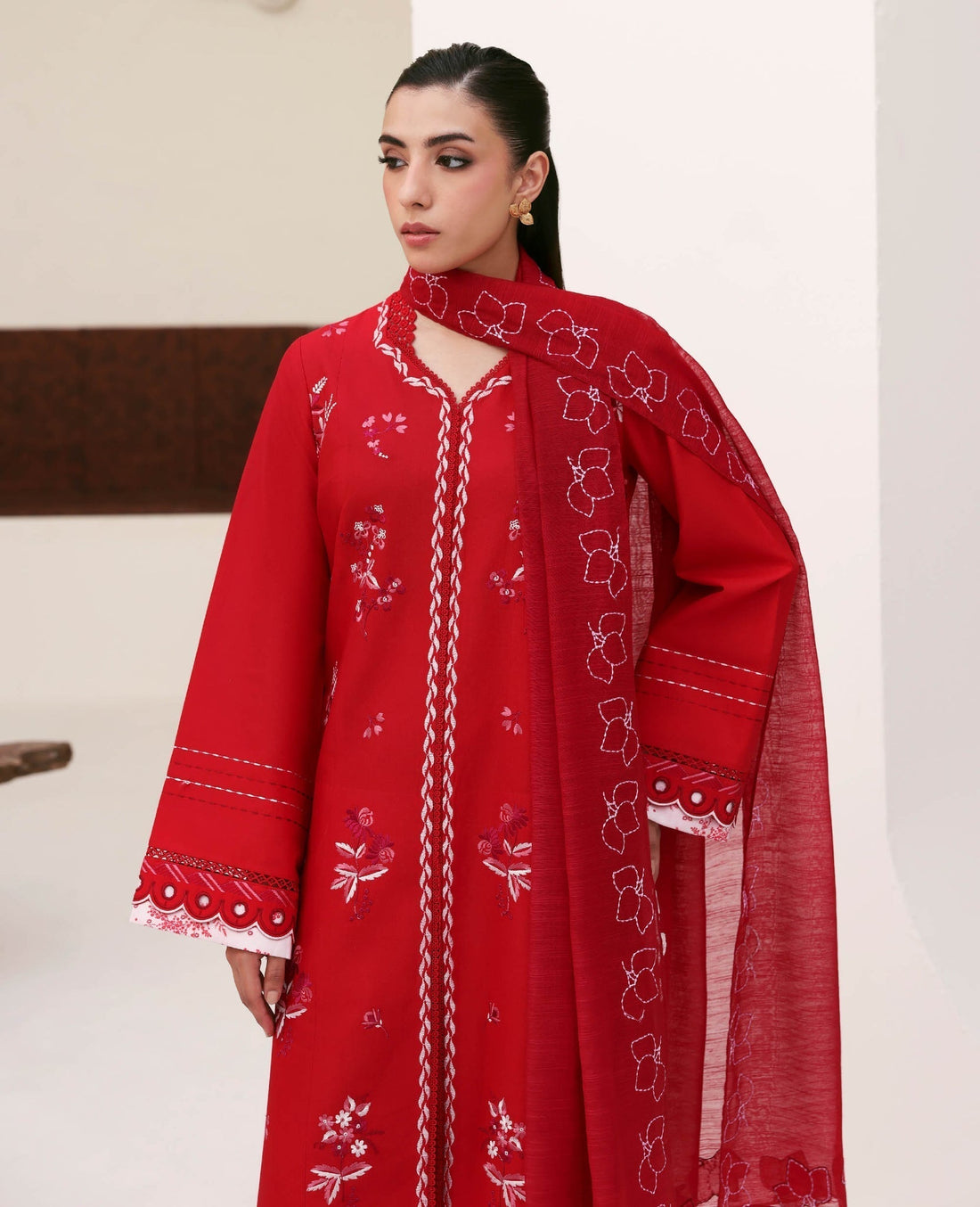 Republic Womenswear | Basics Pre Fall 25 | Capucine - House Of Hania