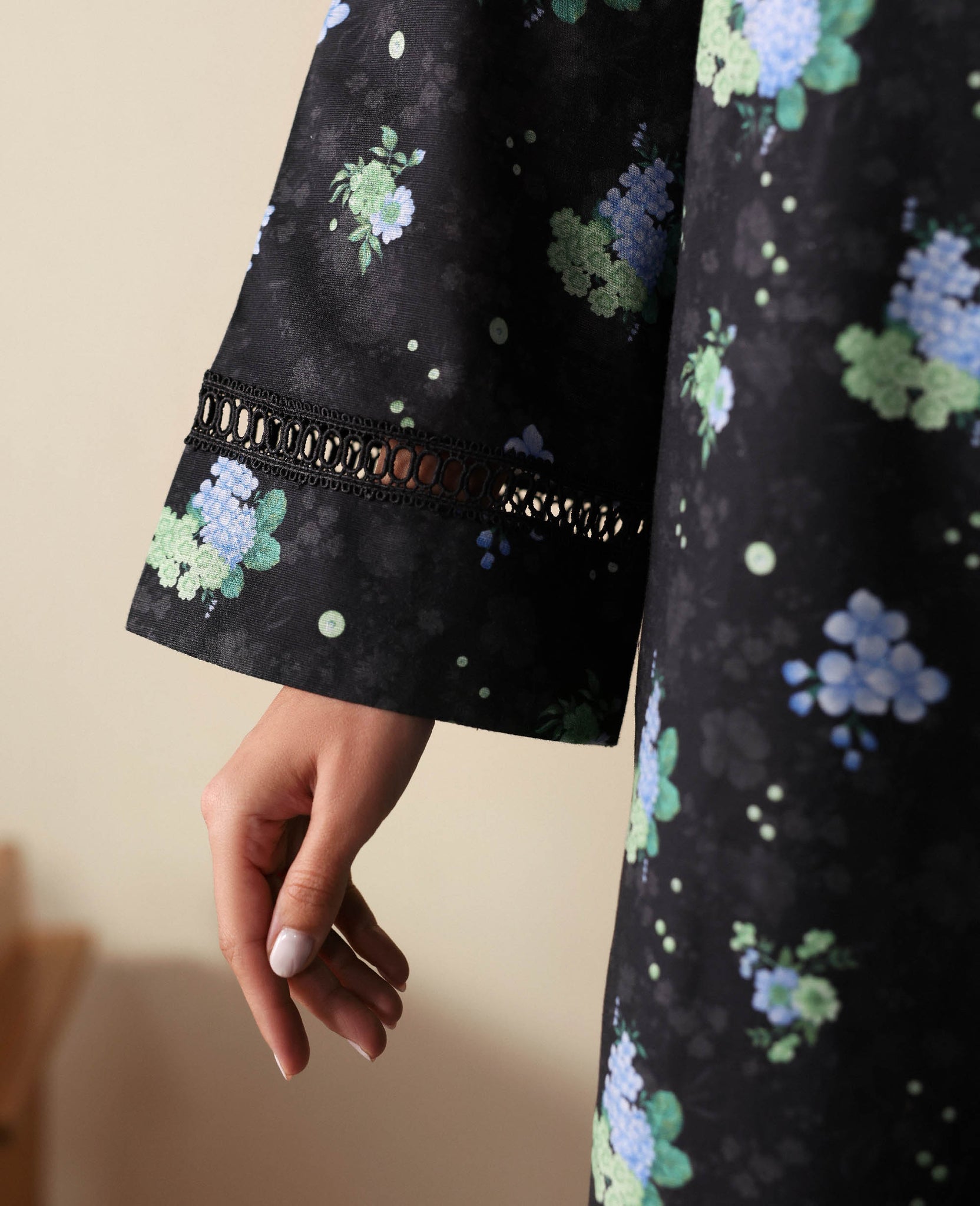 Republic Womenswear | Basics Winter 25 | Siriane - House Of Hania