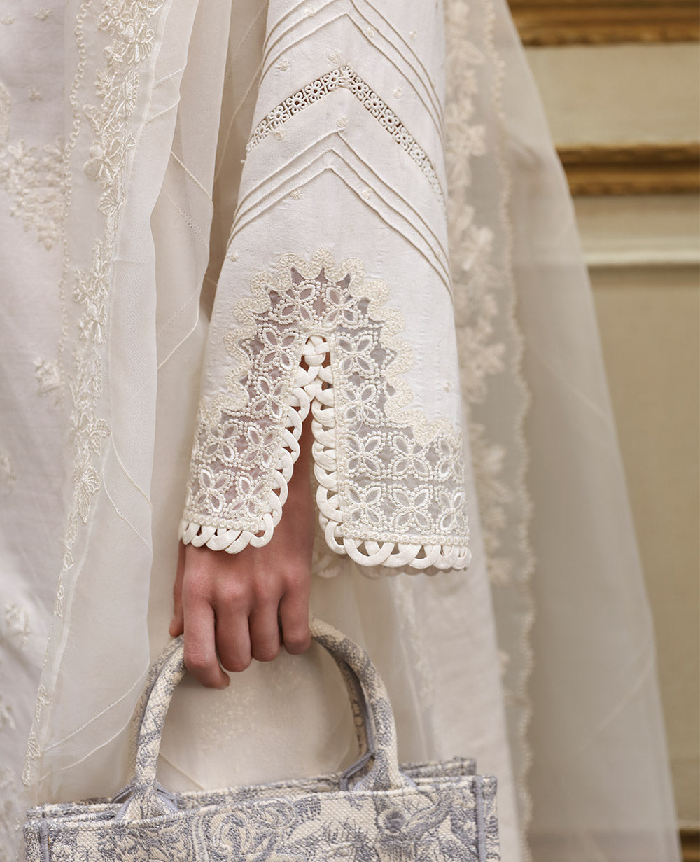 Republic Womenswear | Embroidered Pret 24 | Elvii (M-138) - House Of Hania