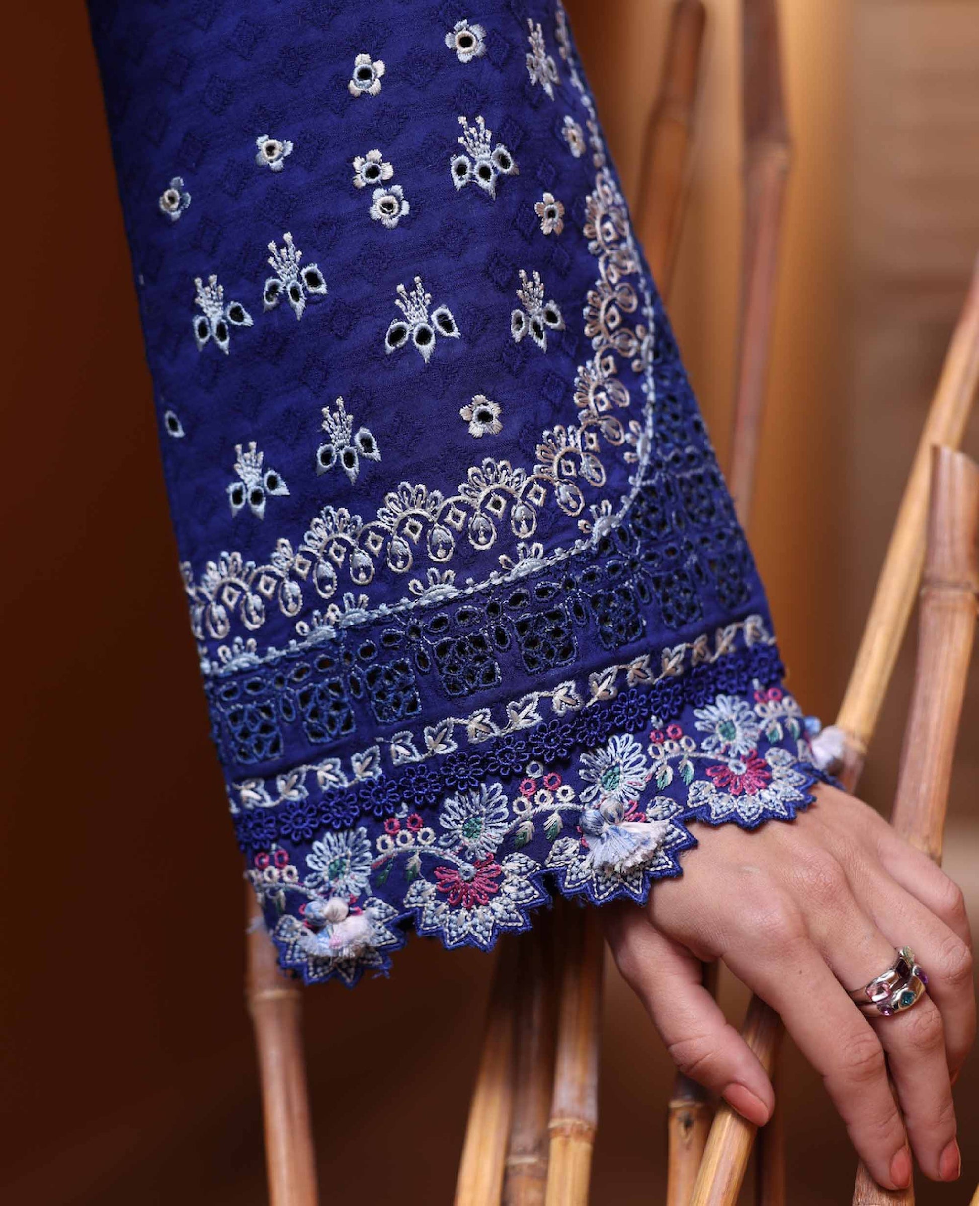 Republic Womenswear | Embroidered Pret 26 | Lumineuse - House Of Hania