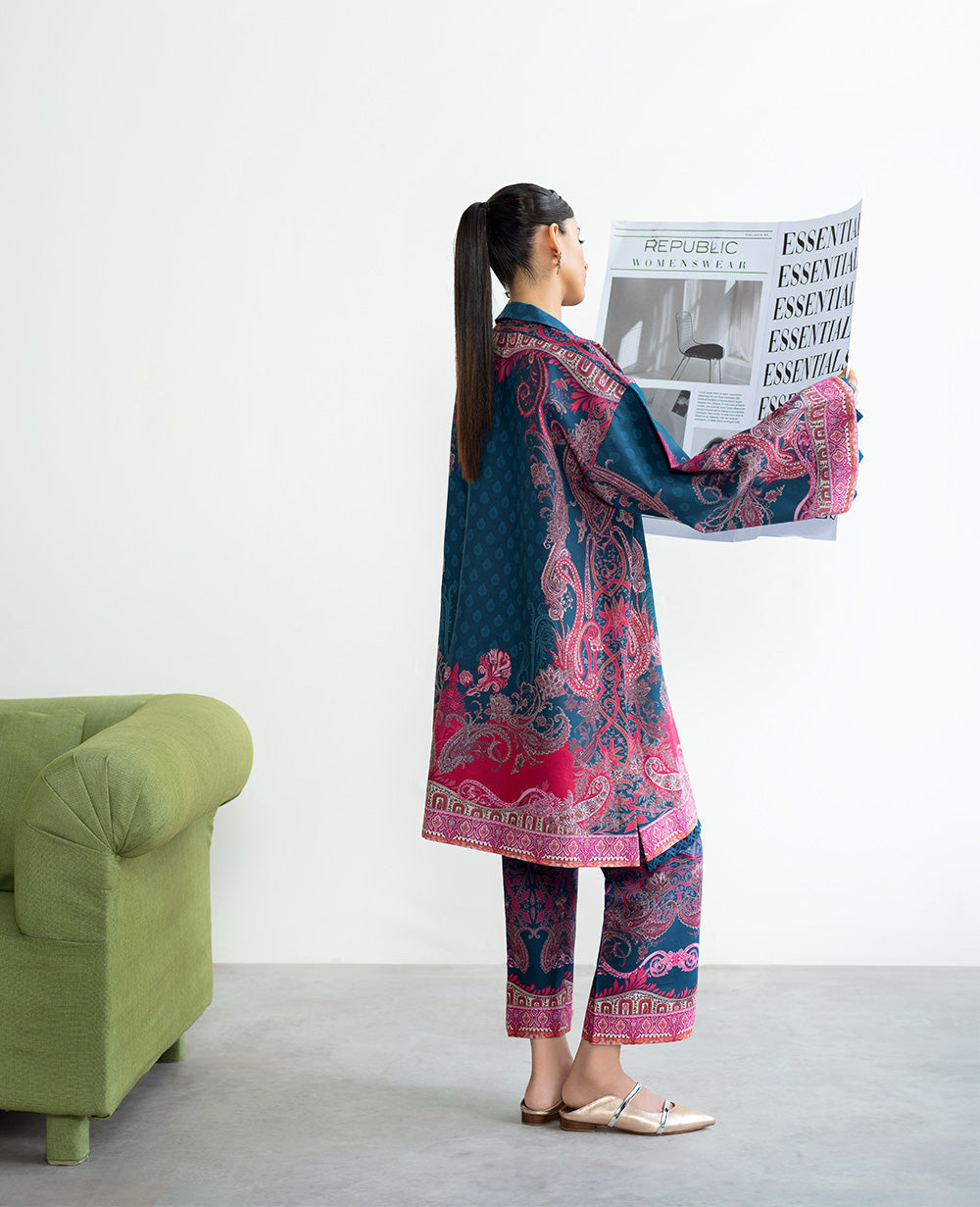 Republic Womenswear | Essentials 25 | ES-202 - House Of Hania