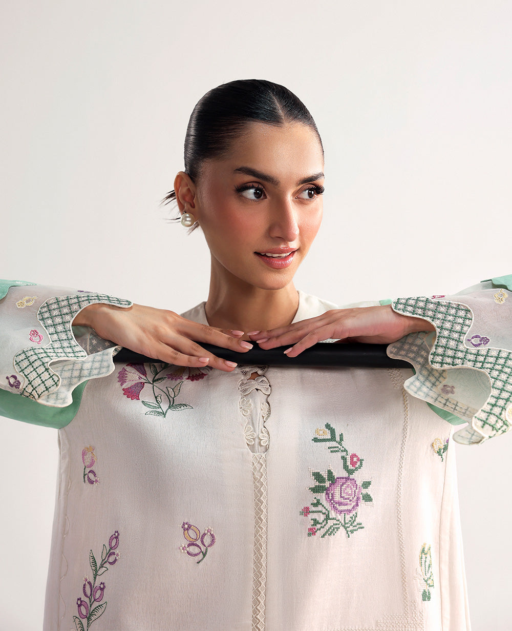 Republic Womenswear | Essentials Pre Fall | Serenya - House Of Hania