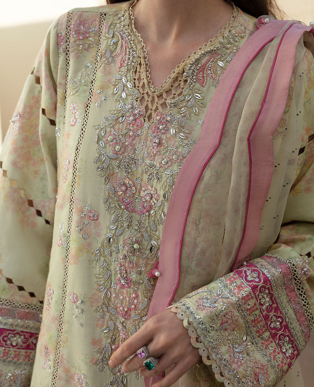Republic Womenswear | Jeune Fille 24 | LF-167 - House Of Hania