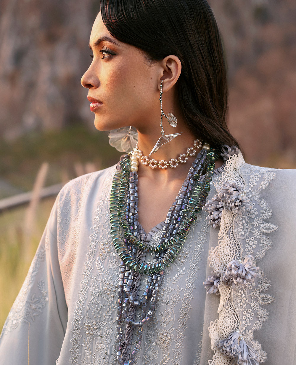 Republic Womenswear | Kalani Eid Luxury Lawn 25 | D3-B - Sitara - House Of Hania