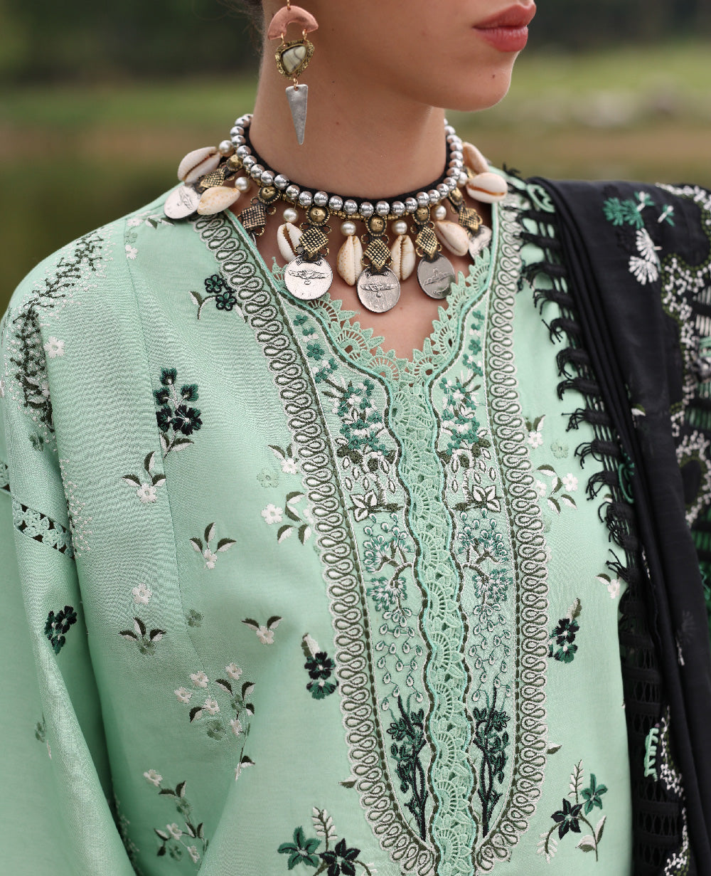 Republic Womenswear | Lilas Lawn 26 | Sereya - House Of Hania