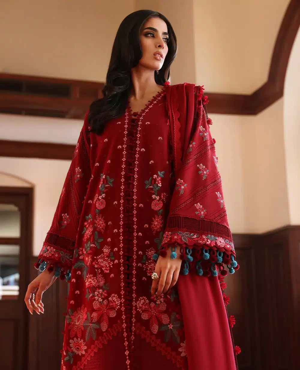 Republic Womenswear | Noemei Luxury Shawl 23 | NWU23-D1-A - House Of Hania