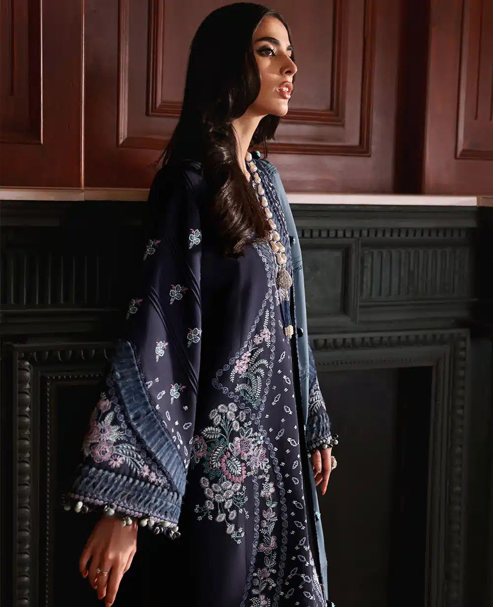 Republic Womenswear | Noemei Luxury Shawl 23 | NWU23-D5-B - House Of Hania