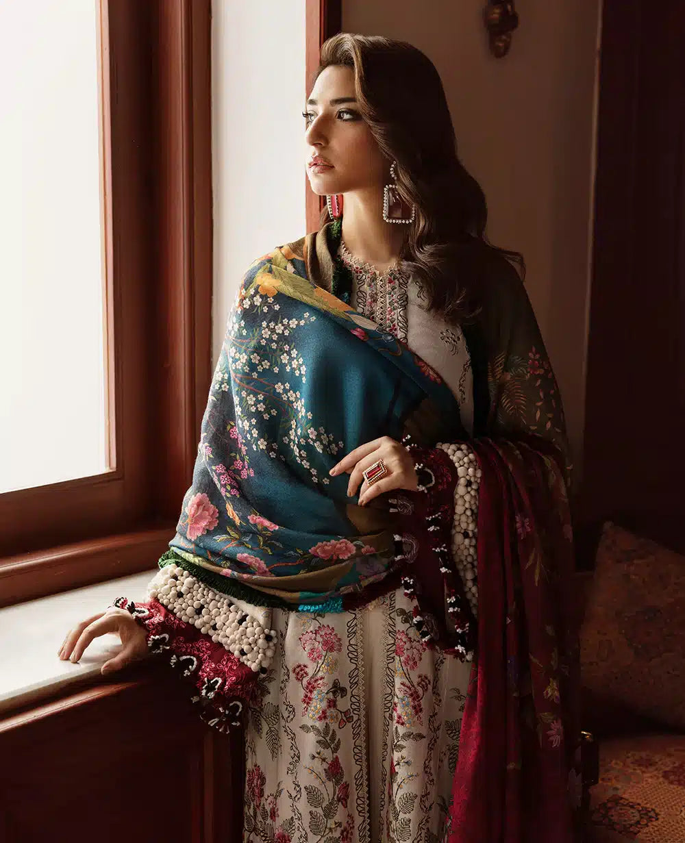 Republic Womenswear | Noemei Luxury Shawl 23 | NWU23-D8-B - House Of Hania