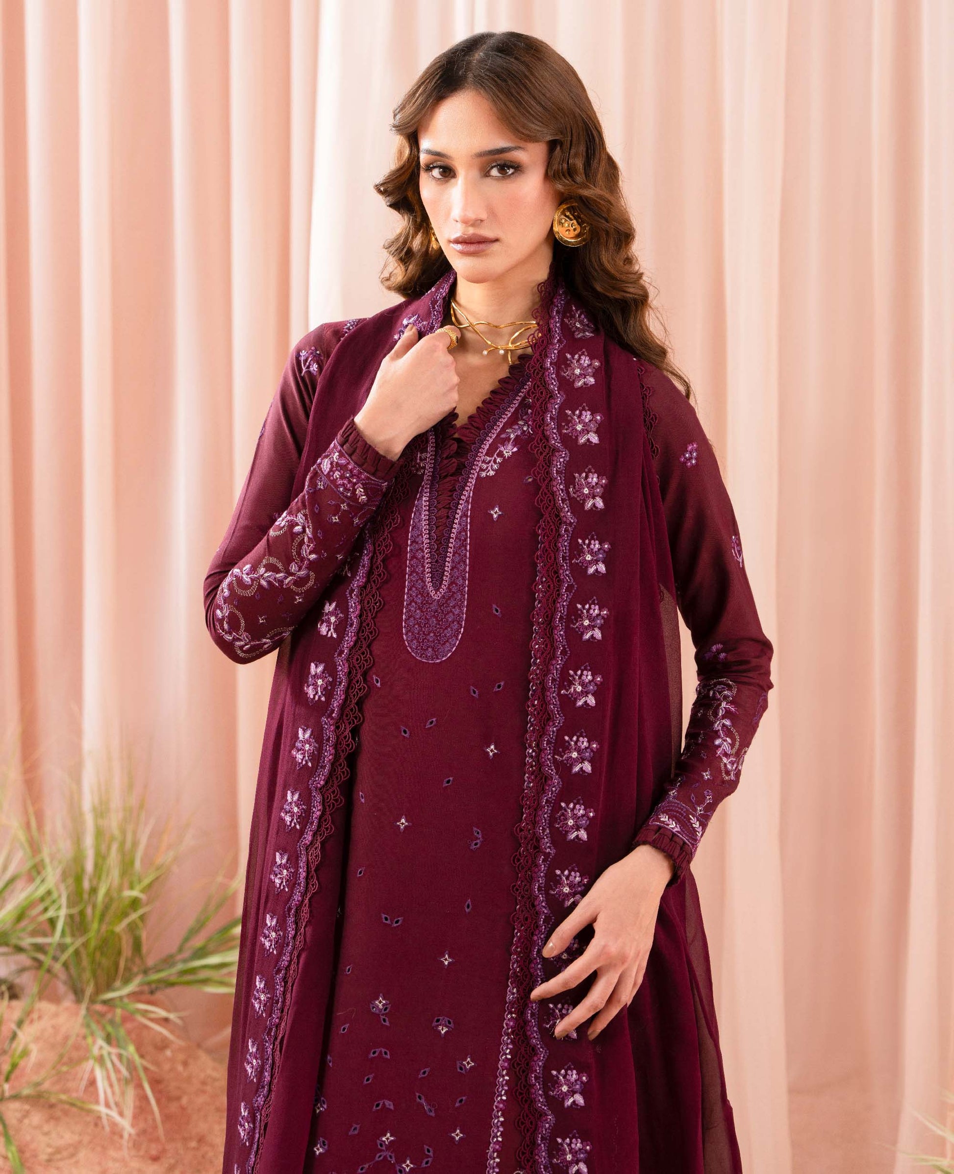 Republic Womenswear | RPP Vol 2 25 | Velour - House Of Hania