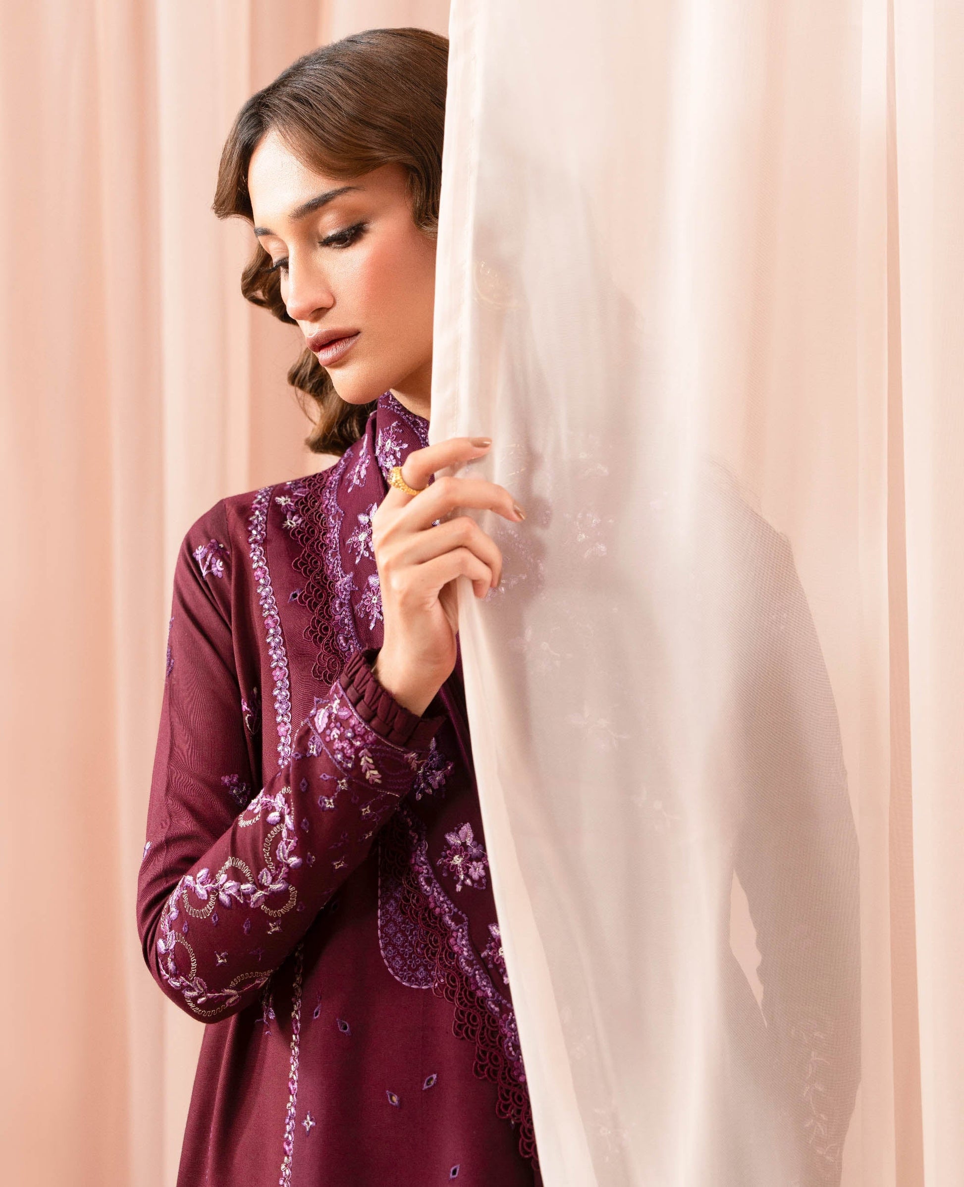 Republic Womenswear | RPP Vol 2 25 | Velour - House Of Hania