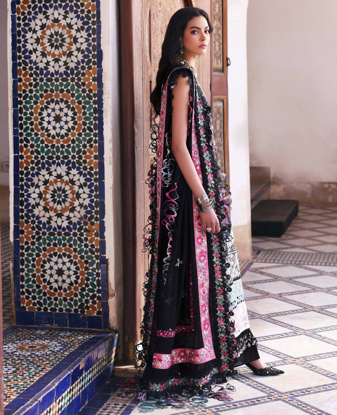 Republic Womenswear | Reine Luxury Lawn 26 | Elia - House Of Hania