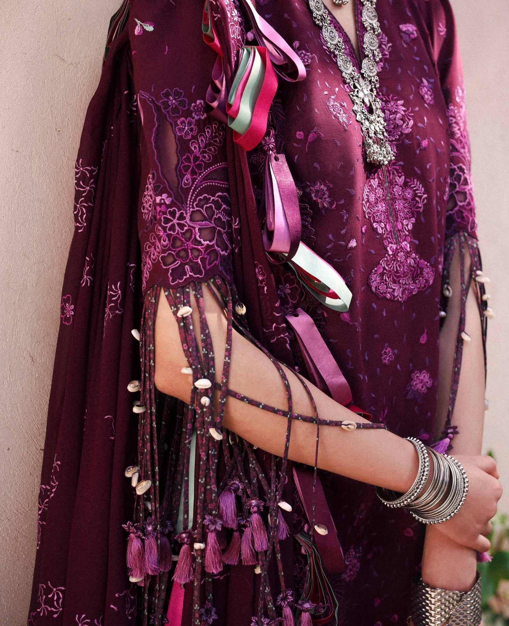Republic Womenswear | Reine Luxury Lawn 26 | Icie - House Of Hania
