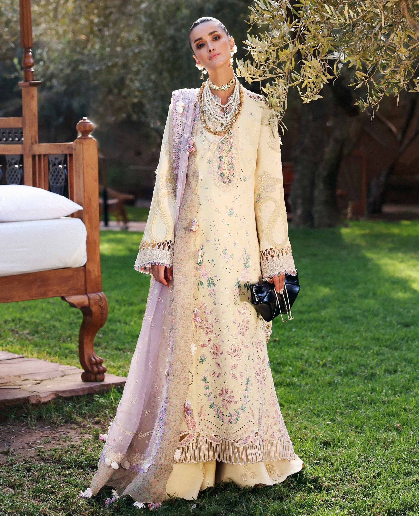 Republic Womenswear | Reine Luxury Lawn 26 | Lumi - House Of Hania