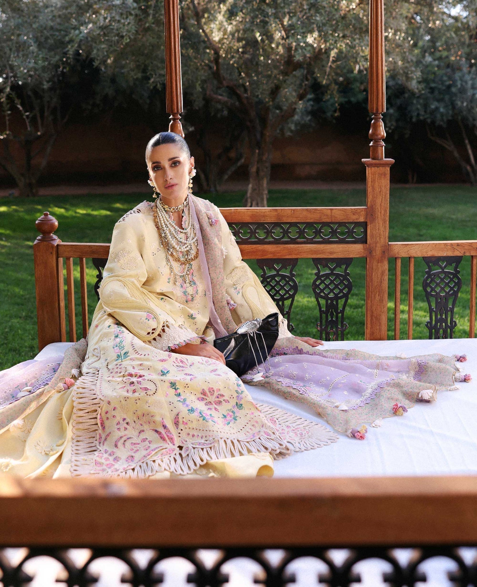 Republic Womenswear | Reine Luxury Lawn 26 | Lumi - House Of Hania