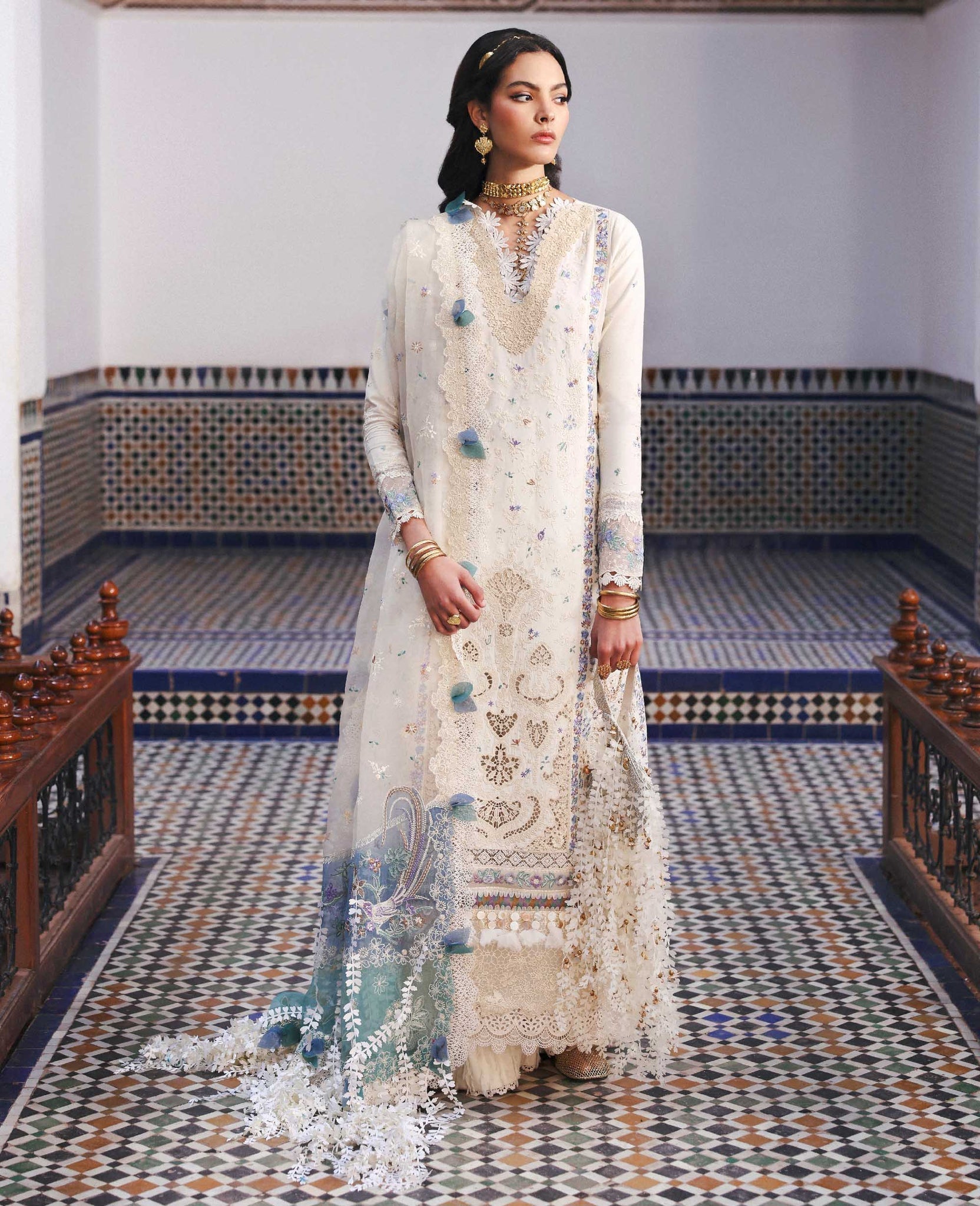 Republic Womenswear | Reine Luxury Lawn 26 | Nola - House Of Hania
