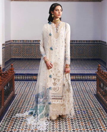 Republic Womenswear | Reine Luxury Lawn 26 | Nola - House Of Hania