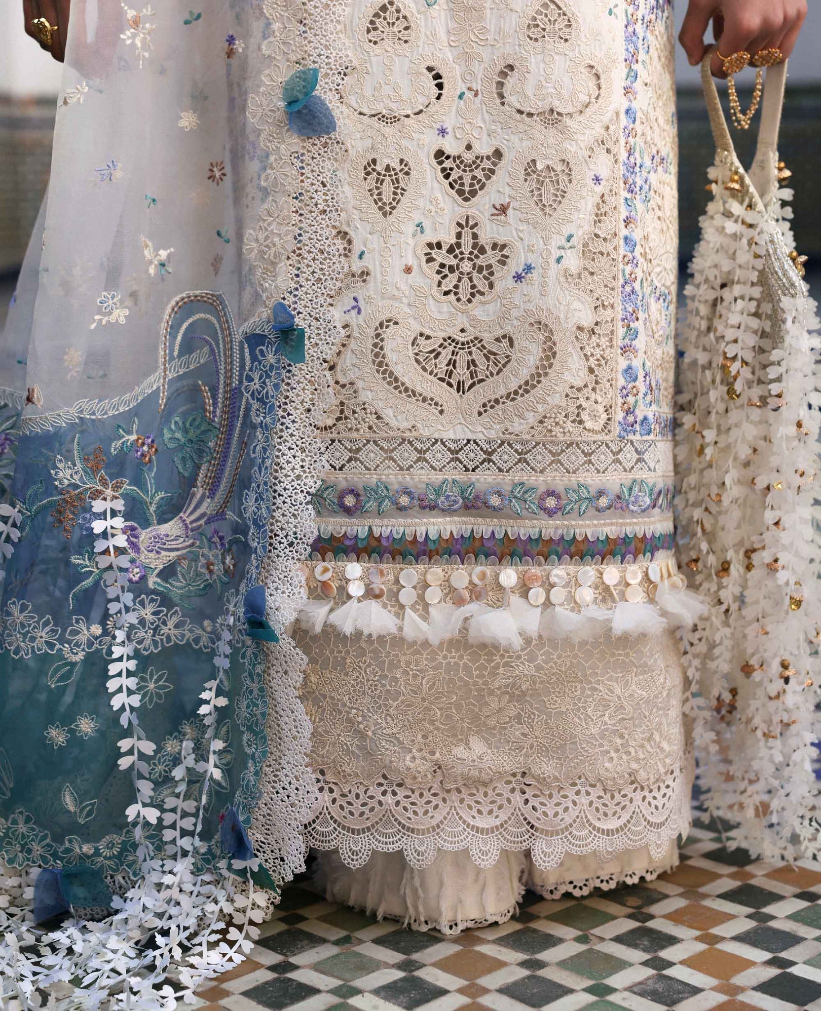 Republic Womenswear | Reine Luxury Lawn 26 | Nola - House Of Hania