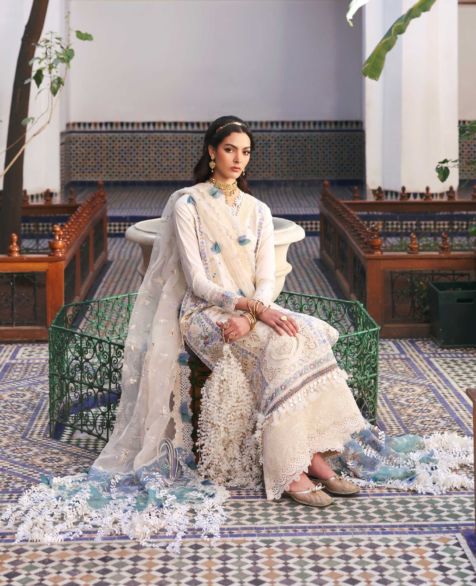 Republic Womenswear | Reine Luxury Lawn 26 | Nola - House Of Hania