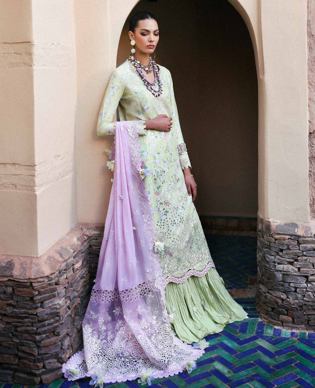 Republic Womenswear | Reine Luxury Lawn 26 | Perla - House Of Hania