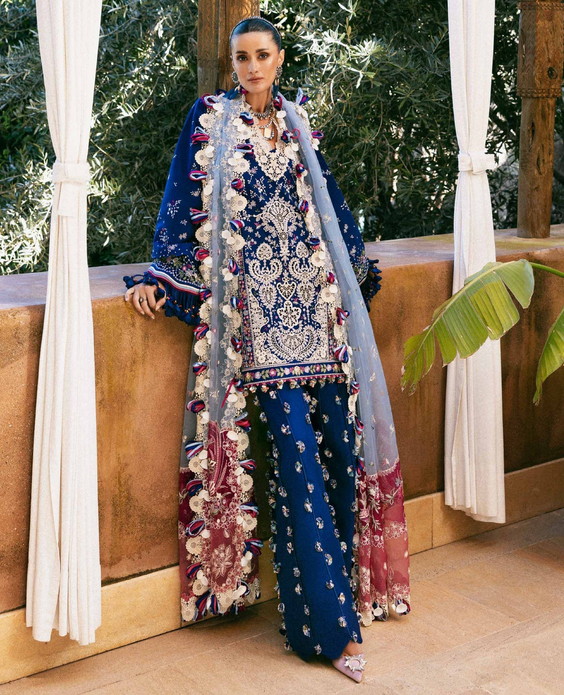 Republic Womenswear | Reine Luxury Lawn 26 | Sia - House Of Hania