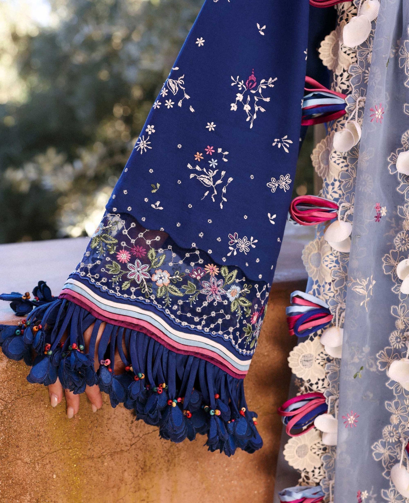 Republic Womenswear | Reine Luxury Lawn 26 | Sia - House Of Hania