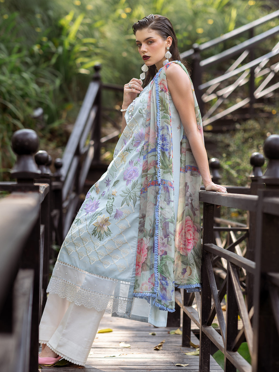 Roheenaz | Dahlia Embroidered Lawn 24 | Daisy - House Of Hania