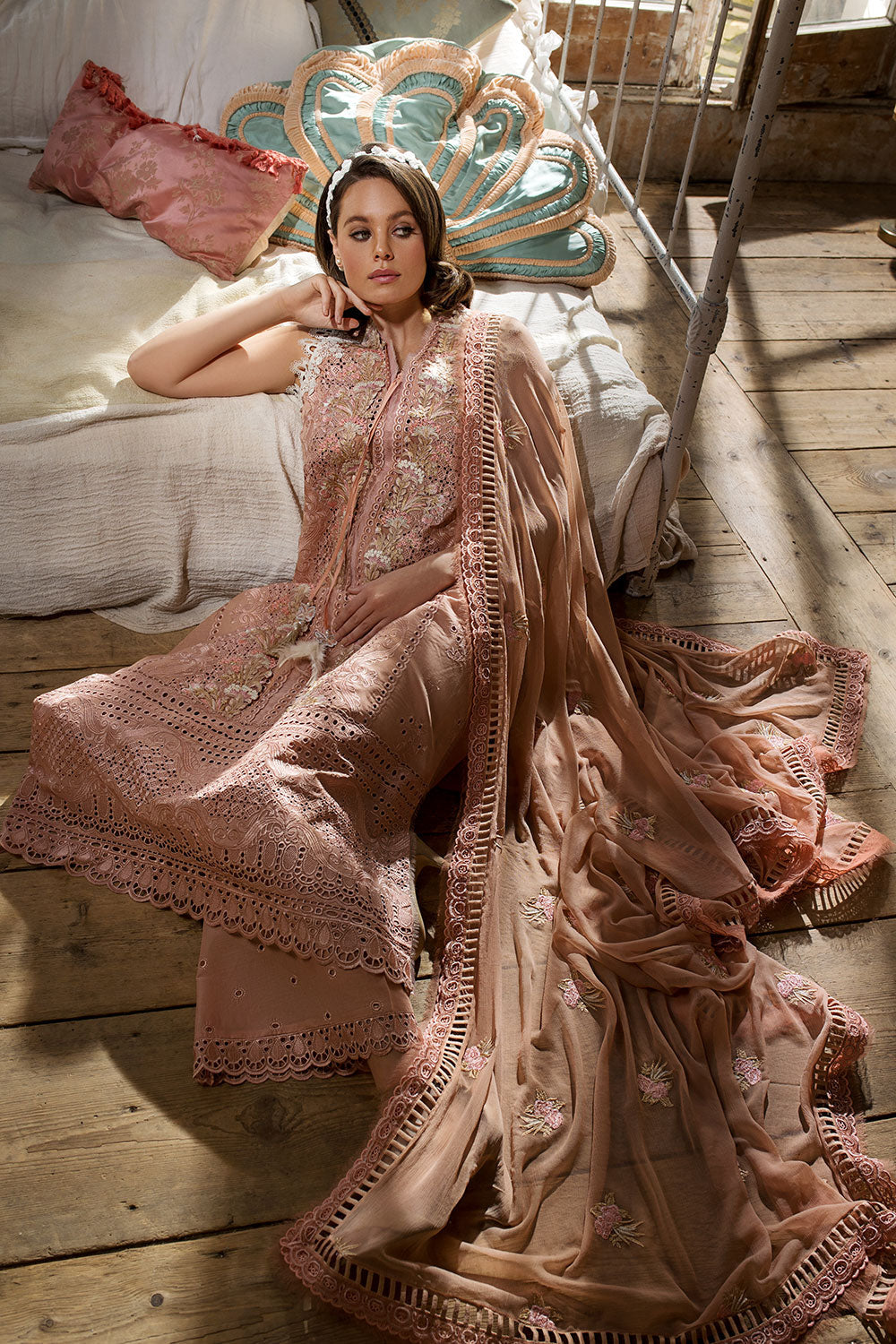 SOBIA NAZIR DESIGN 15B LUXURY LAWN 2023 - House Of Hania