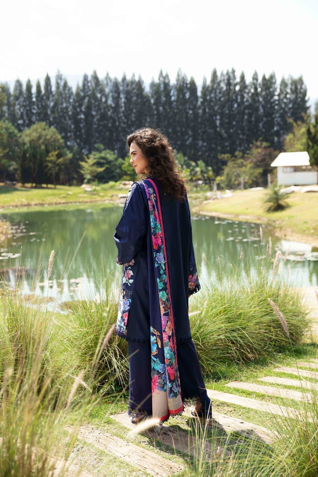 Sable Vogue | Luxury Lawn 24 | Blossom - House Of Hania