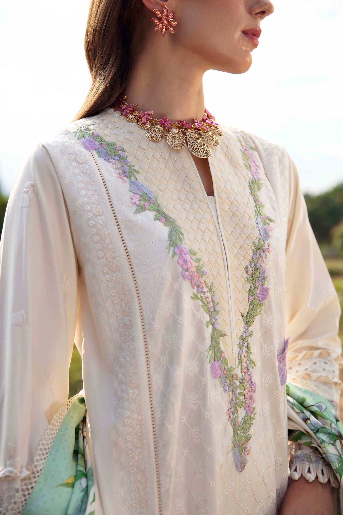 Sable Vogue | Luxury Lawn 24 | Ivy - House Of Hania