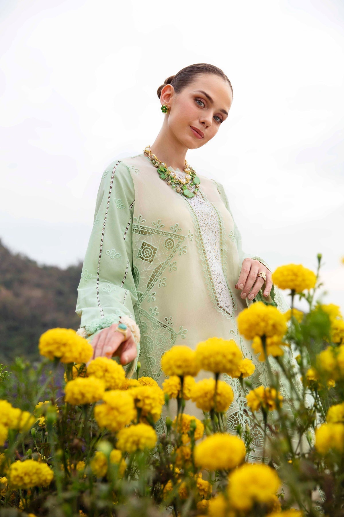 Sable Vogue | Luxury Lawn 24 | Nisa - House Of Hania