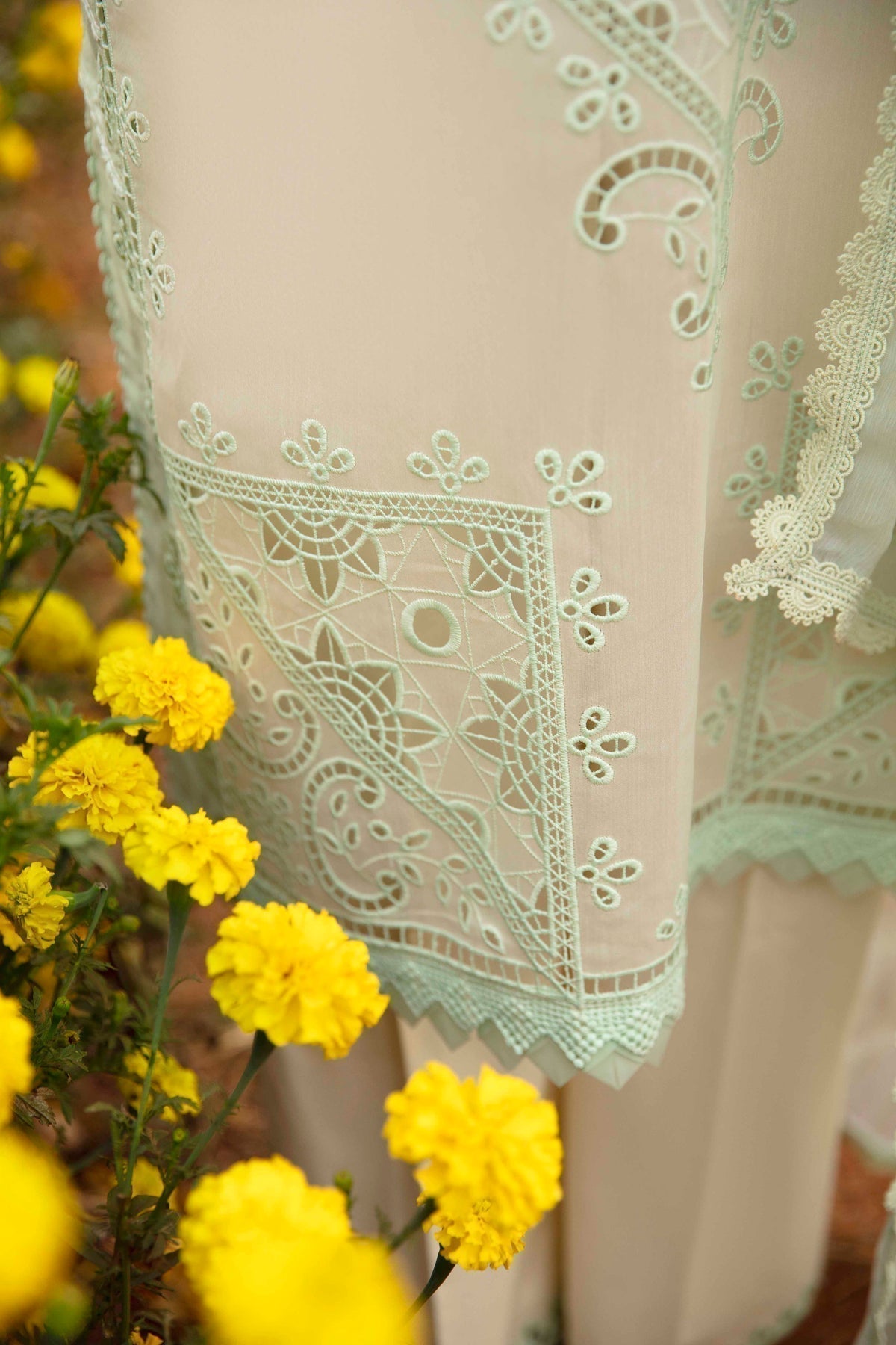 Sable Vogue | Luxury Lawn 24 | Nisa - House Of Hania