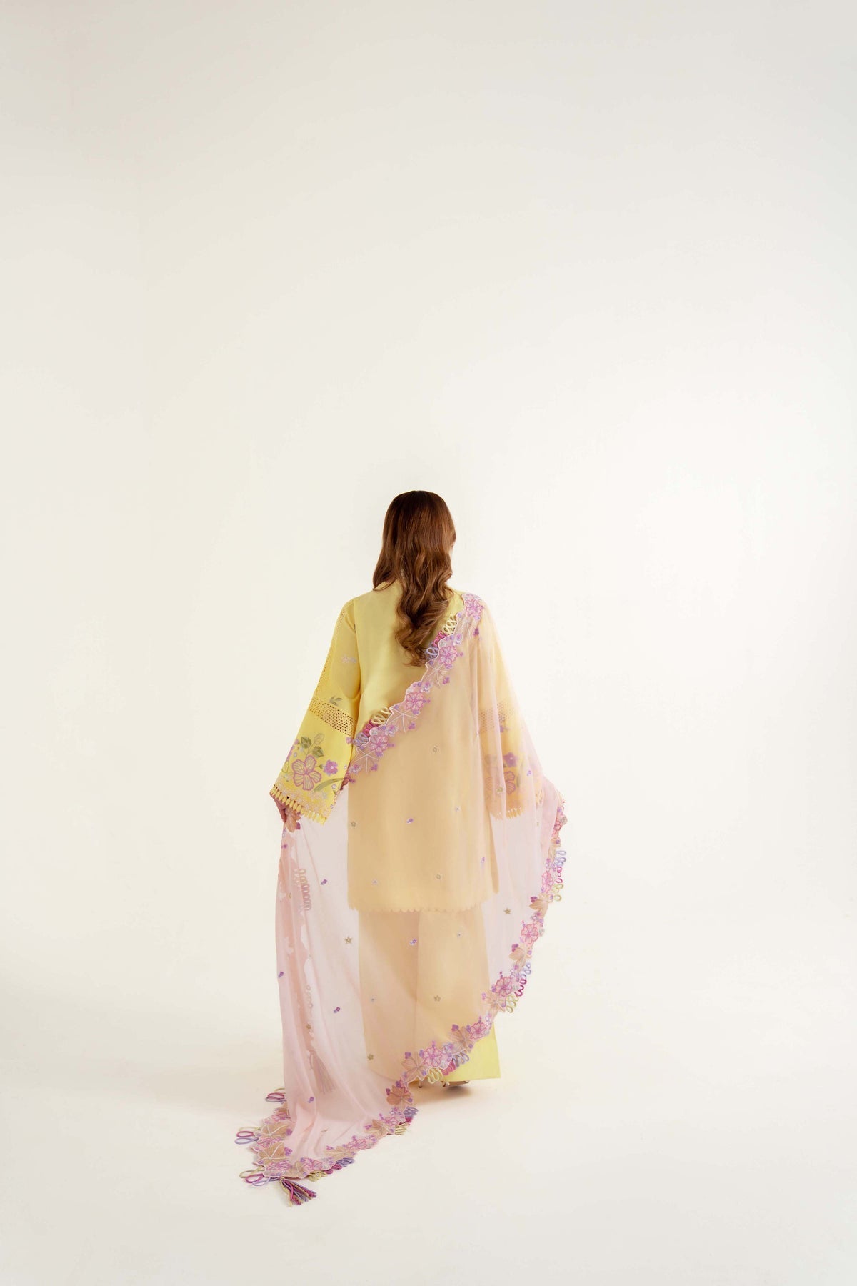 Sable Vogue | Luxury Lawn 25 | SL-01-25-V2 - House Of Hania