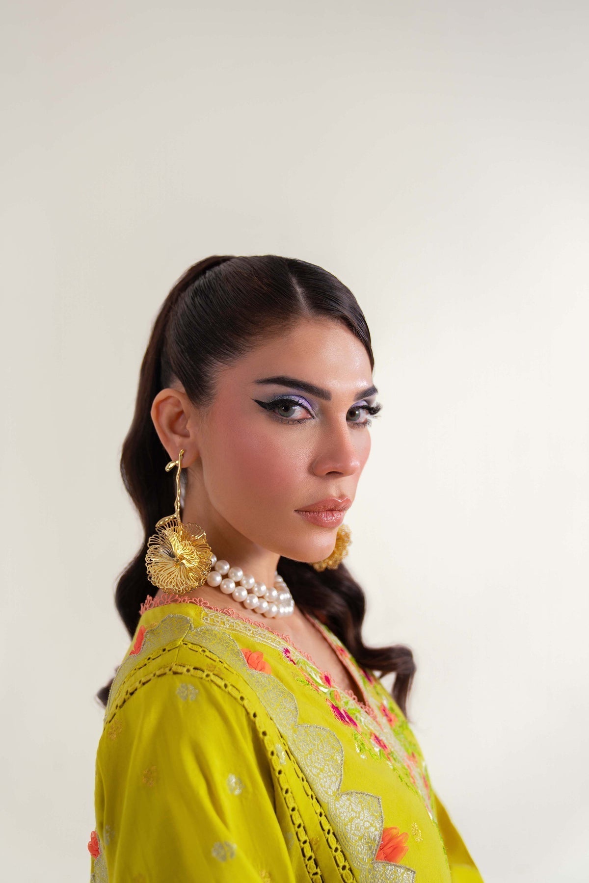 Sable Vogue | Luxury Lawn 25 | SL-04-25-V2 - House Of Hania