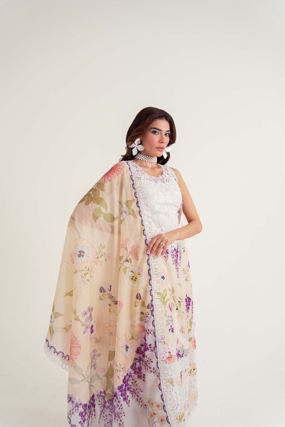 Sable Vogue | Luxury Lawn 25 | SL-05-25-V2 - House Of Hania