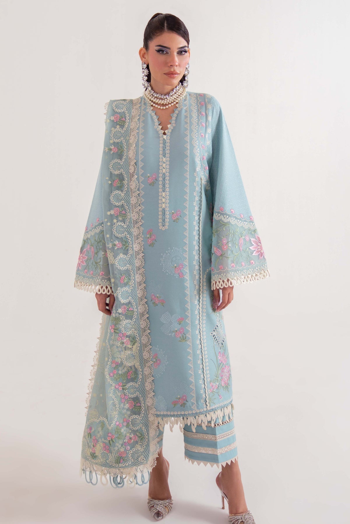 Sable Vogue | Luxury Lawn 25 | SL-06-25-V2 - House Of Hania