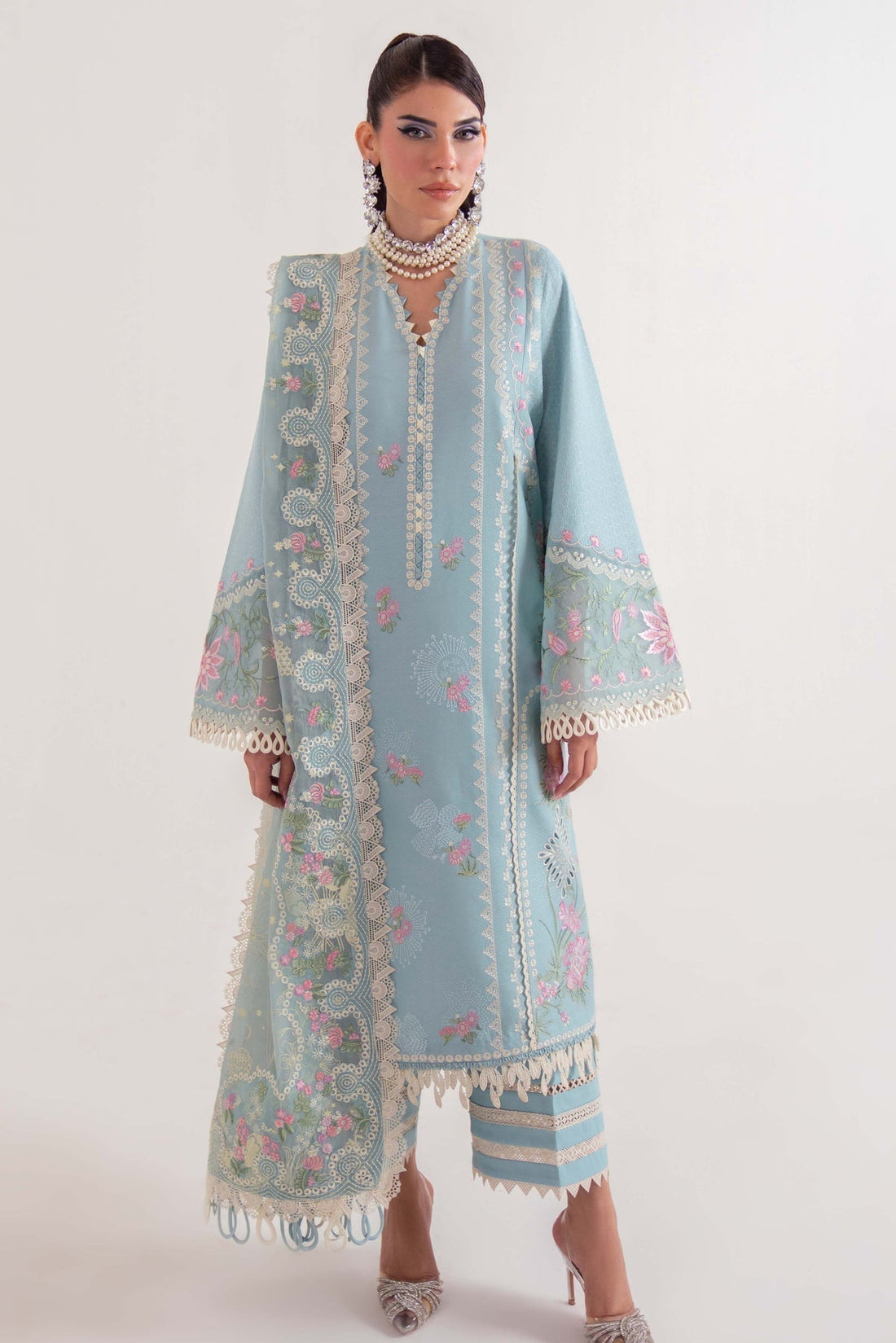 Sable Vogue | Luxury Lawn 25 | SL-06-25-V2 - House Of Hania