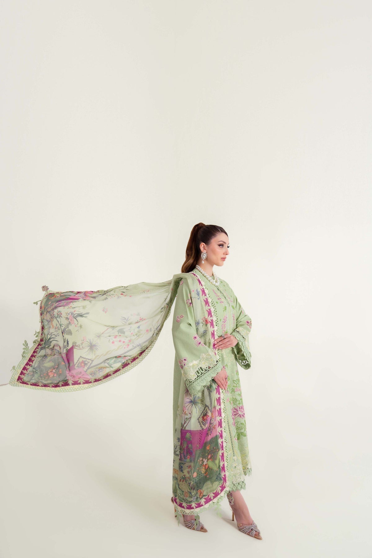 Sable Vogue | Luxury Lawn 25 | SL-09-25-V2 - House Of Hania